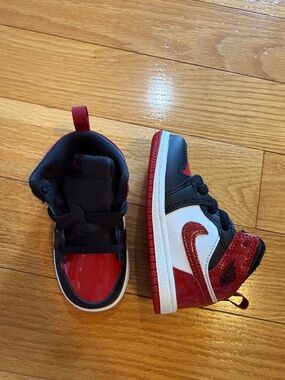 Jordan Toddler Boys Black/Red/White High-Top Sneakers